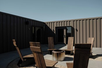 reset hotel joshua tree