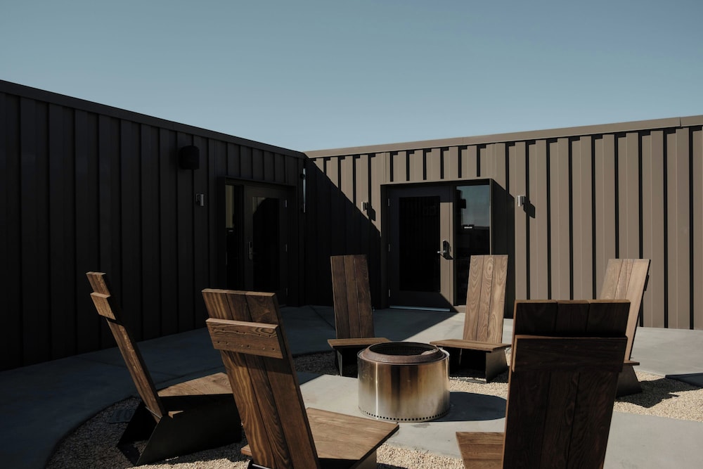 reset hotel joshua tree