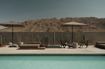 reset hotel joshua tree