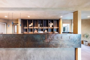 Reset Hotel Joshua Tree,7000 Split Rock Ave,4 star