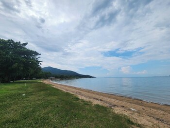 gina poolvilla89 pattaya bangsaray beach