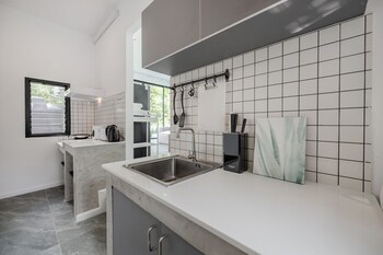 gina poolvilla89 pattaya bangsaray beach