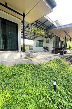 baansuan jaidee near ton nga chang waterfall