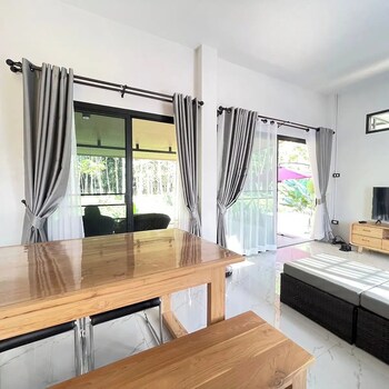 baansuan jaidee near ton nga chang waterfall