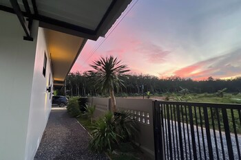 baansuan jaidee near ton nga chang waterfall