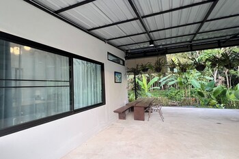 baansuan jaidee near ton nga chang waterfall