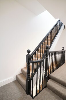 Sgwar-Boutique Rooms,,2 star