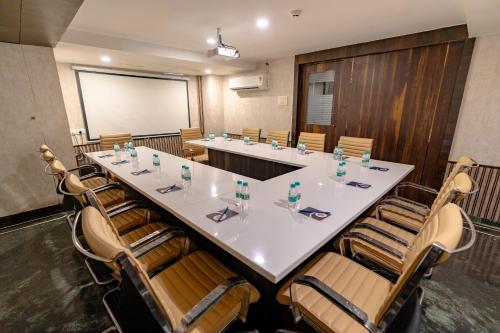 hotel kk by spree rajkot