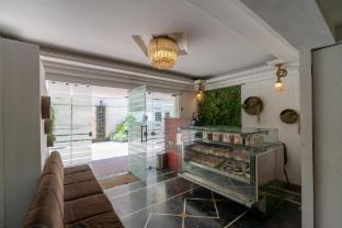 hotel kk by spree rajkot