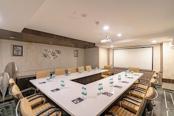 hotel kk by spree rajkot