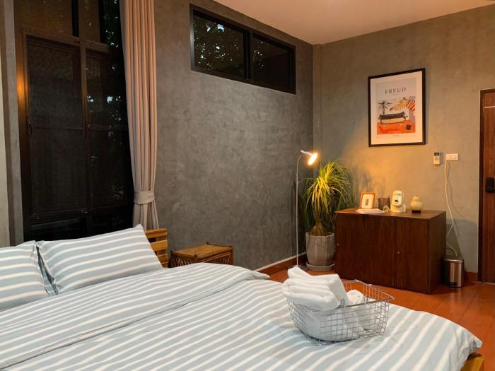 the melatonin hostel