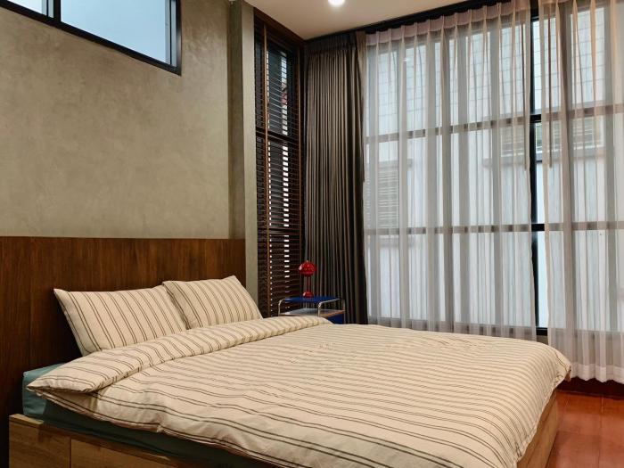 the melatonin hostel