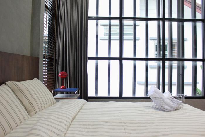 the melatonin hostel