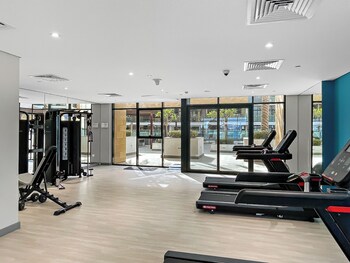 1br azizi riviera b7 pool view