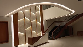 krishnas courtyard hotel and convention