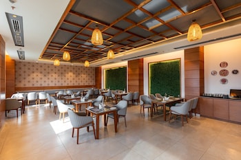 krishnas courtyard hotel and convention