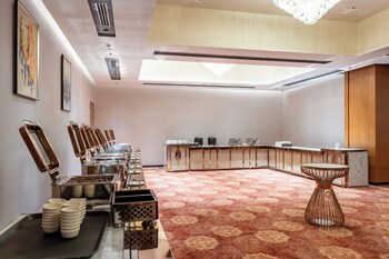 krishnas courtyard hotel and convention