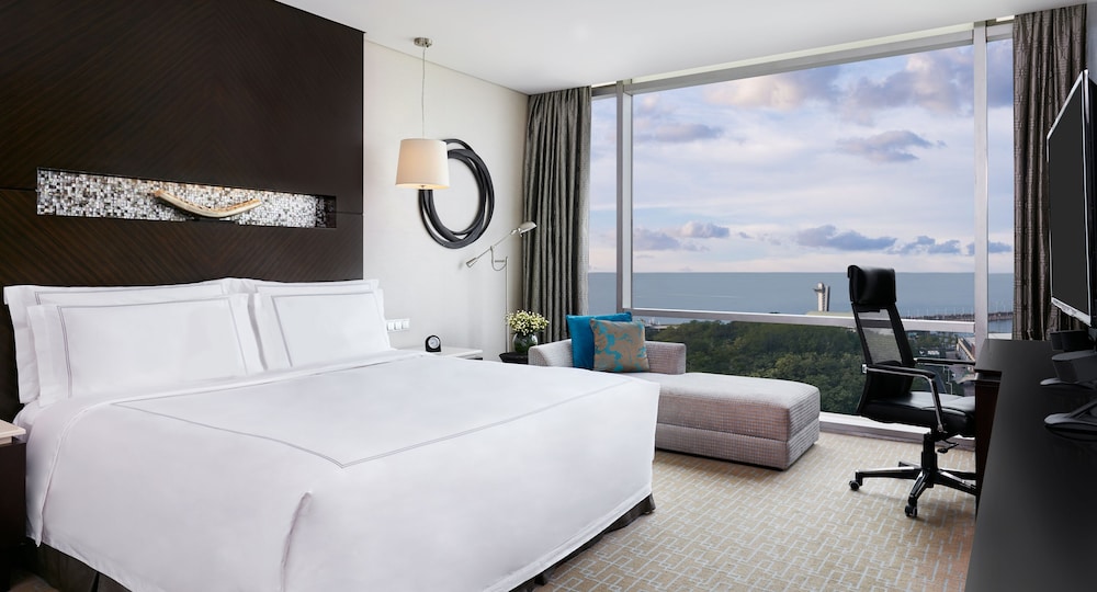 intercontinental qingdao by ihg