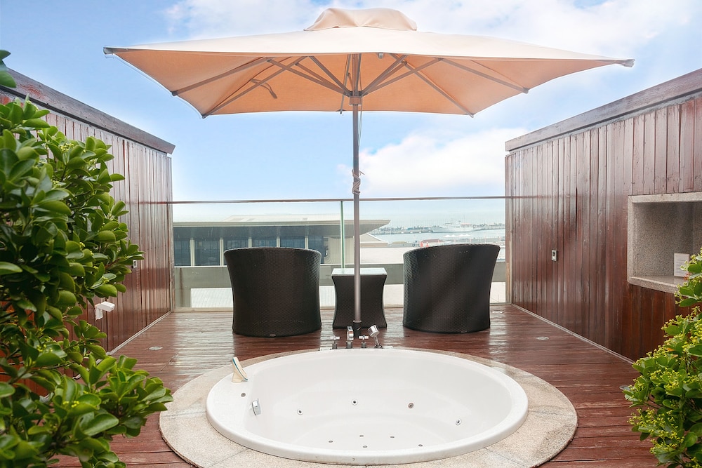 intercontinental qingdao by ihg