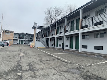 domino motel