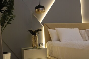 elite hotel