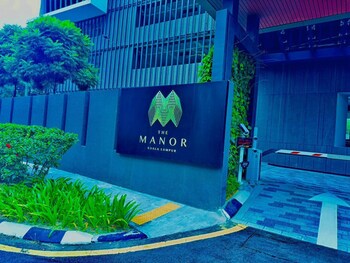 the manor klcc luxury asia