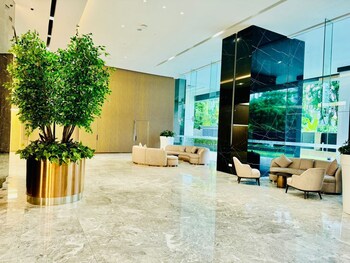 the manor klcc luxury asia