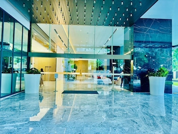 the manor klcc luxury asia