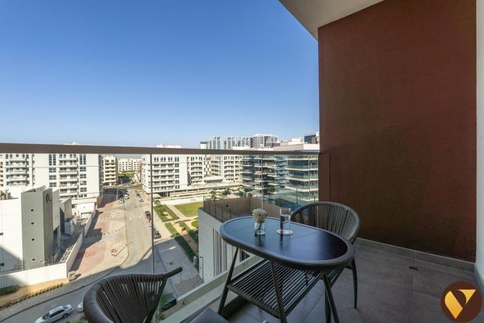 vogue jewelz resident near miraclegarden