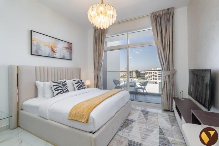 vogue jewelz resident near miraclegarden