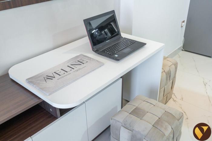 vogue jewelz resident near miraclegarden