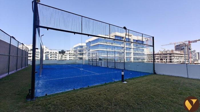 vogue jewelz resident near miraclegarden