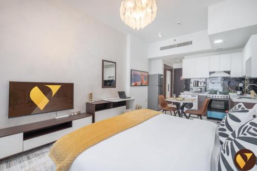 vogue jewelz resident near miraclegarden