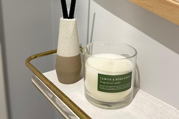 stylish retreat sleeps 6 terrace 2bedroom petsok