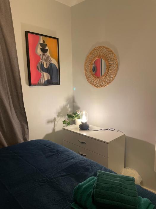 stylish retreat sleeps 6 terrace 2bedroom petsok