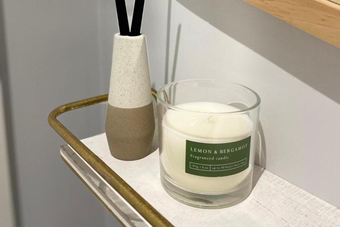 stylish retreat sleeps 6 terrace 2bedroom petsok