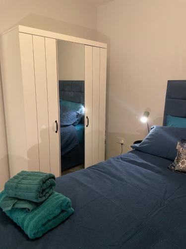 stylish retreat sleeps 6 terrace 2bedroom petsok