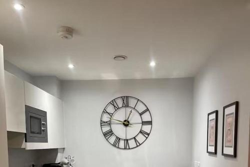 stylish retreat sleeps 6 terrace 2bedroom petsok