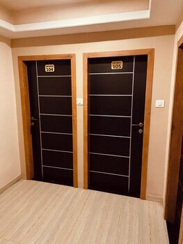 Gopi Hotel And Restaurant,,3 star