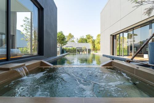 wabi sabi onsen villa hua hin