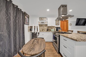 Mays Luxury Farm Stays,,2 star