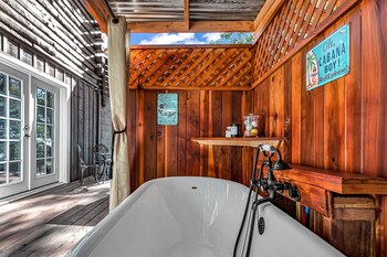 mays luxury farm stays