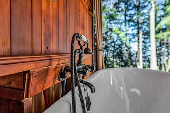 mays luxury farm stays