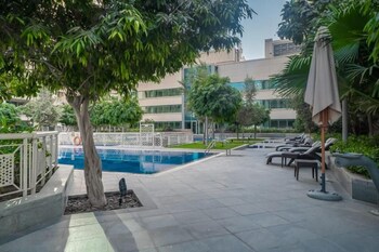 bellavista dazzling 2br burj and fountain