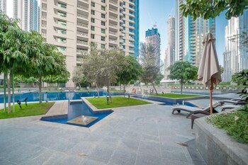 bellavista dazzling 2br burj and fountain