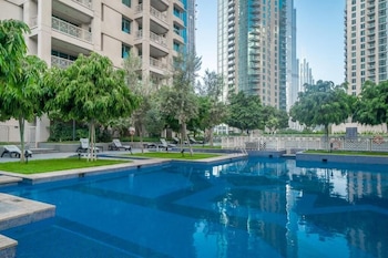 bellavista dazzling 2br burj and fountain