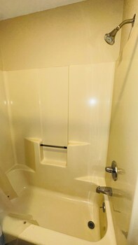 chesaning inn and suites