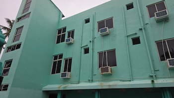 dhamstay hotel d2 inn near niladri beach