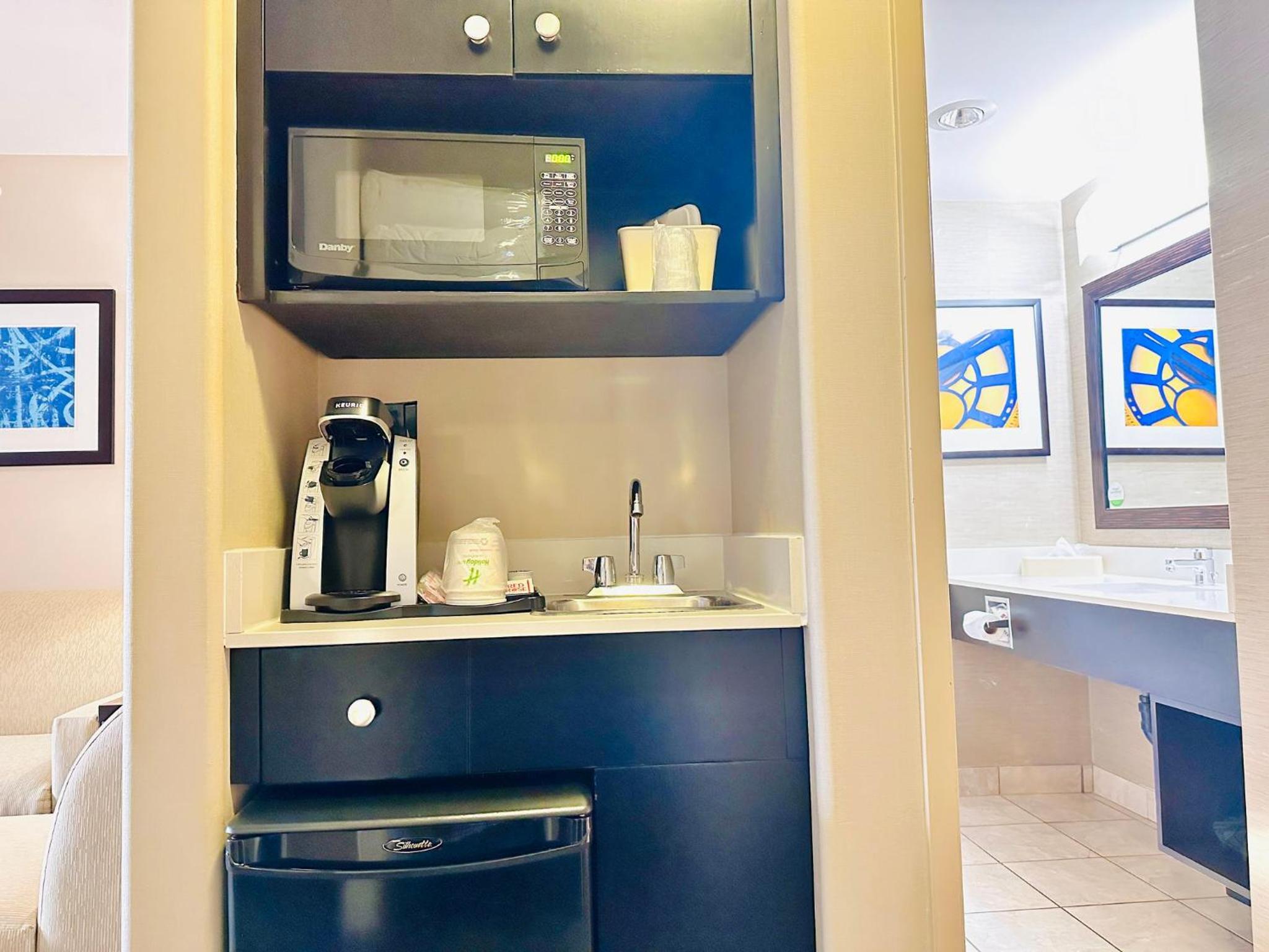 holiday inn hotel and suites regina by ihg