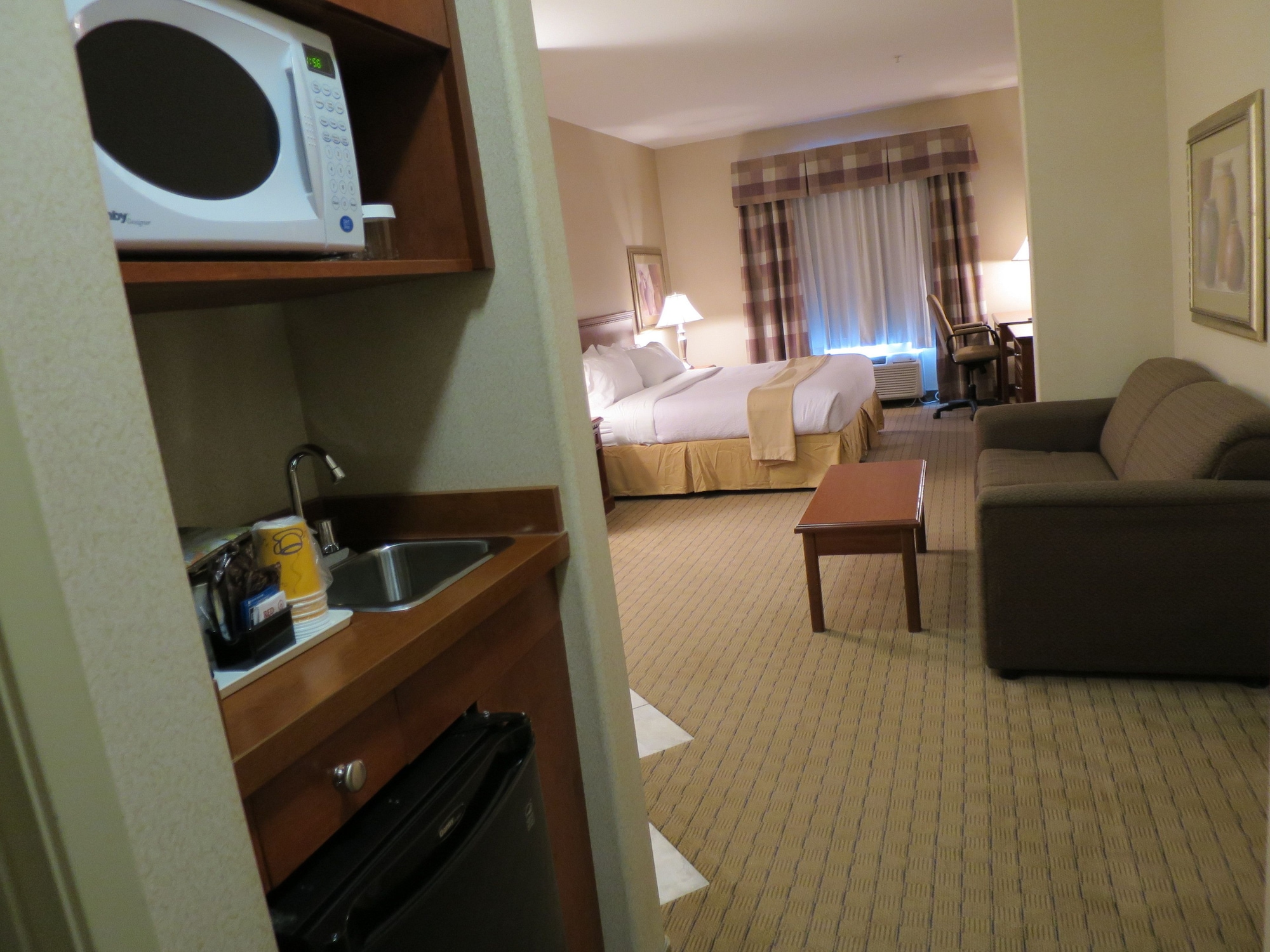 holiday inn hotel and suites regina by ihg